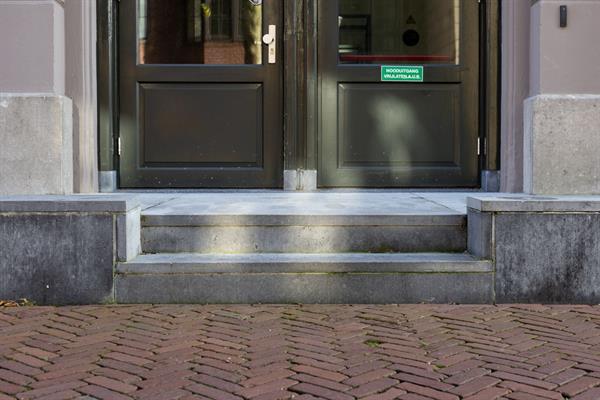Hardstenen stoep en dorpels | Steenhouwerij de Vries