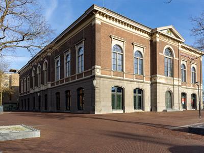 Hardstenen stoep en dorpels