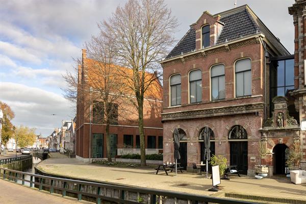 Zandstenen elementen | Steenhouwerij de Vries