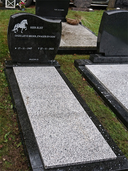 Enkele steen met bedekking | Steenhouwerij de Vries