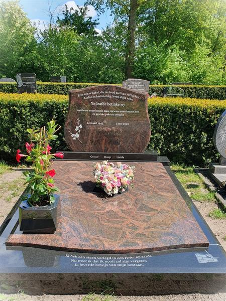 Dubbele steen met bedekking | Steenhouwerij de Vries